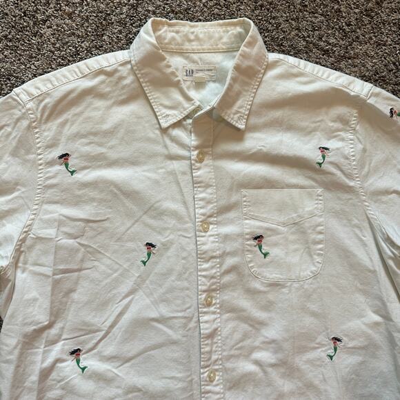 GAP Mermaid Embroidered Button Down Shirt Size L Casual Indie Preppy Indie Luxe - Picture 2 of 9